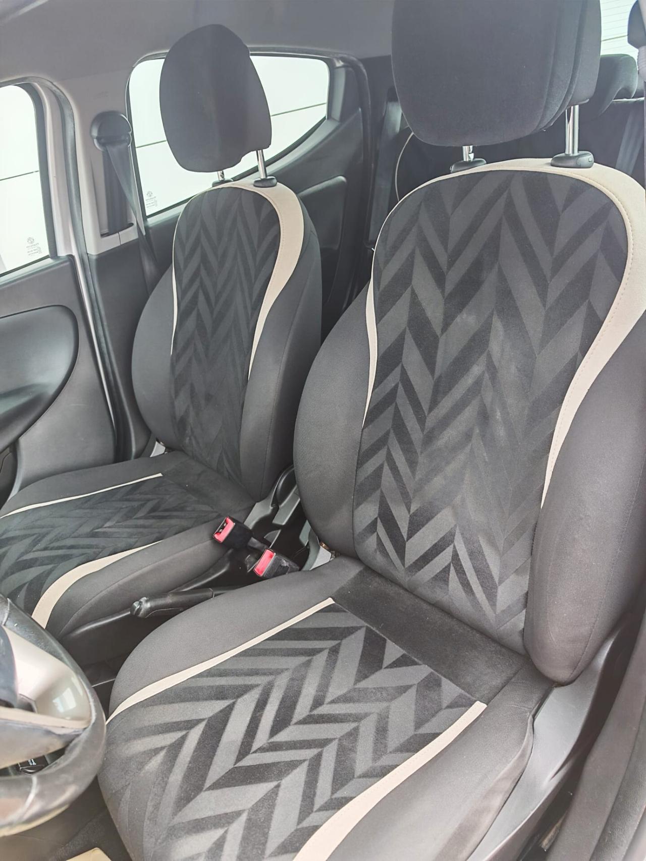 Lancia Ypsilon 1.3 MJT 16V 95 CV 5 porte S&S Gold