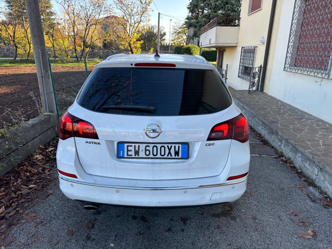 Opel Astra 2.0 CDTI 165CV Sports Tourer aut. Elective