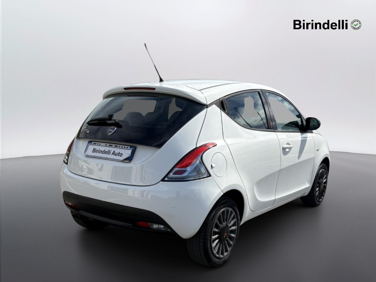 LANCIA Ypsilon 3ª serie - Ypsilon 1.2 69 CV 5 porte Elefantino