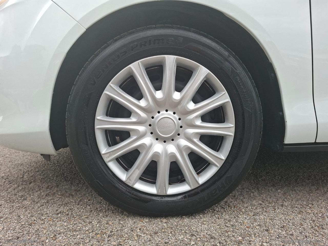 FORD B-Max 1.4 90 CV GPL Titanium