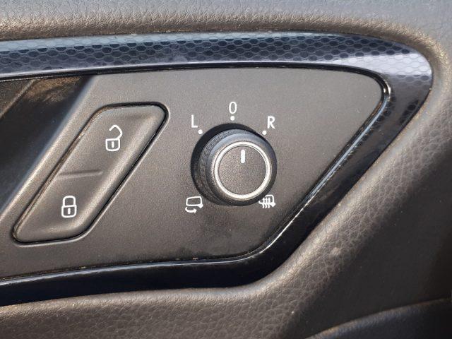 VOLKSWAGEN Golf GTD 2.0TDI 150CV DSG 5p. R-Line - 4800KM!!!!!!