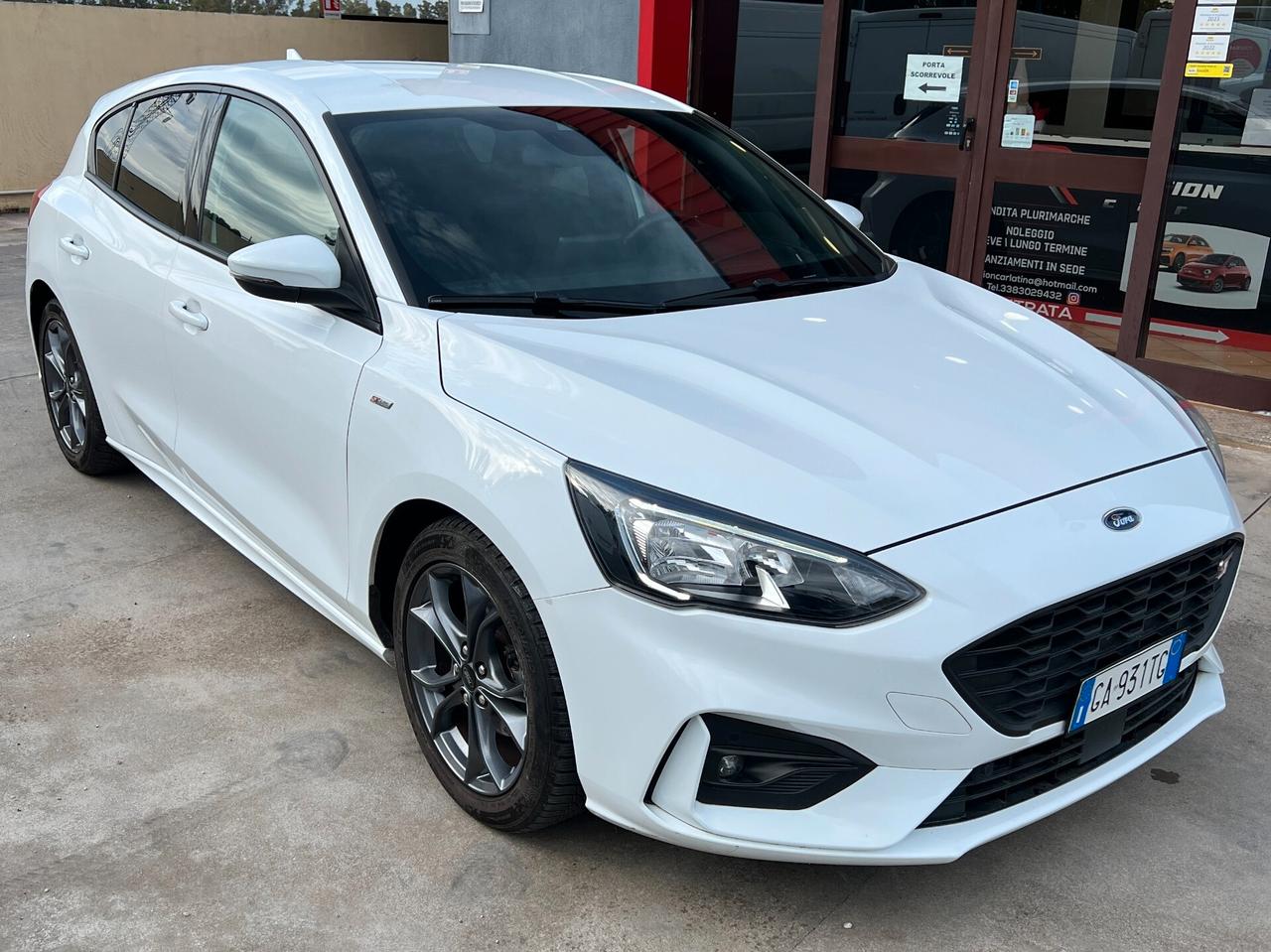 Ford Focus 1.0 EcoBoost ST-LINE