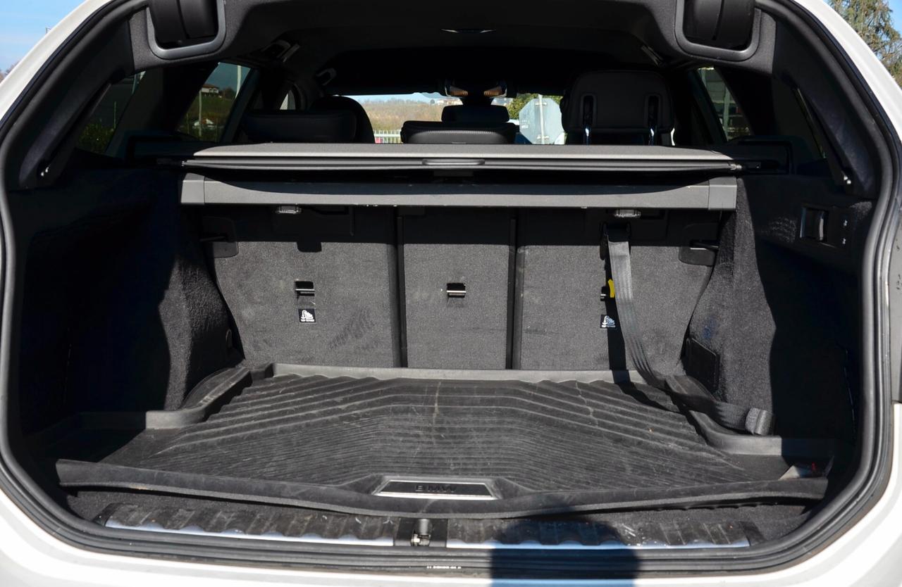 BMW 330d TOURING XDRIVE MSPORT 265cv AUTO, GARANZIA BMW, UFF ITALIANA, SERVICE BMW, EURO 6D, M BRAKES, FARI LED, RETROCAMERA 360°, PELLE, 19", PERMUTE