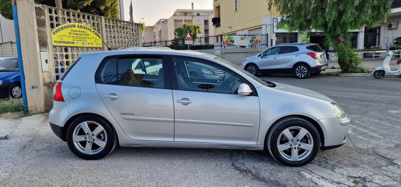 Volkswagen Golf 1.9 TDI 105cv 2008 Comfortline Perfetta