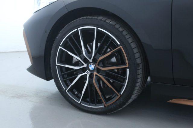 BMW 118 d 5p. Msport / Tetto panorama / Cerchi 19" M-sport