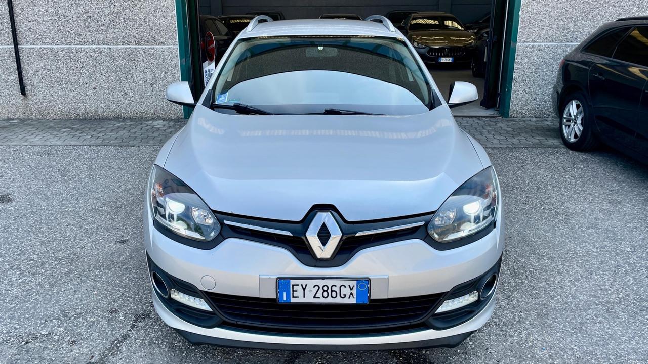 Renault Megane Mégane 1.5 dCi 110CV EDC SporTour Limited LED