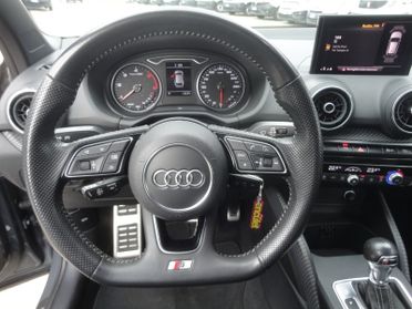 AUDI Q2 Q2 30 TDI S tronic Identity Black