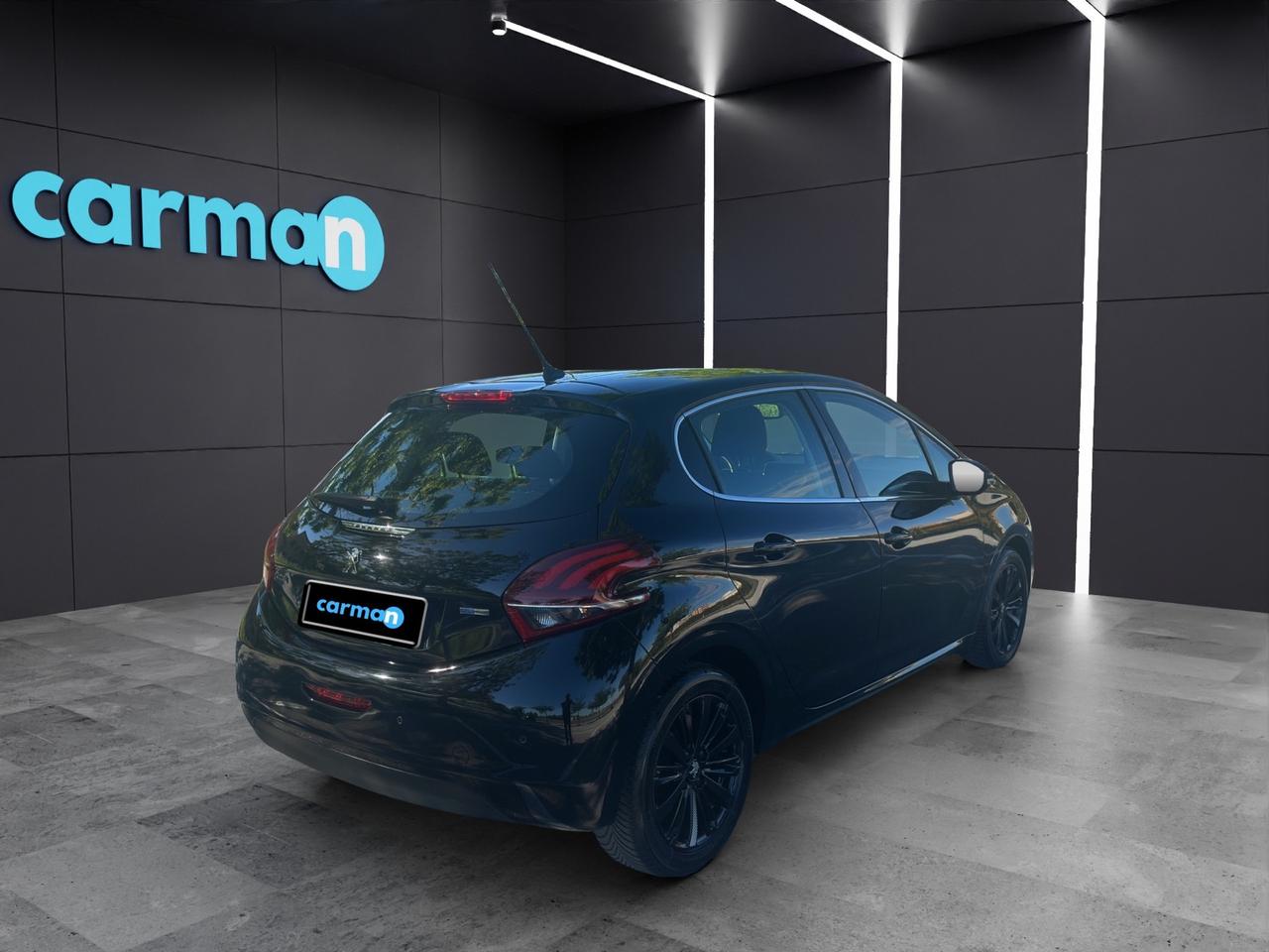 Peugeot 208 PureTech 82 5 porte Allure BLACK LINE