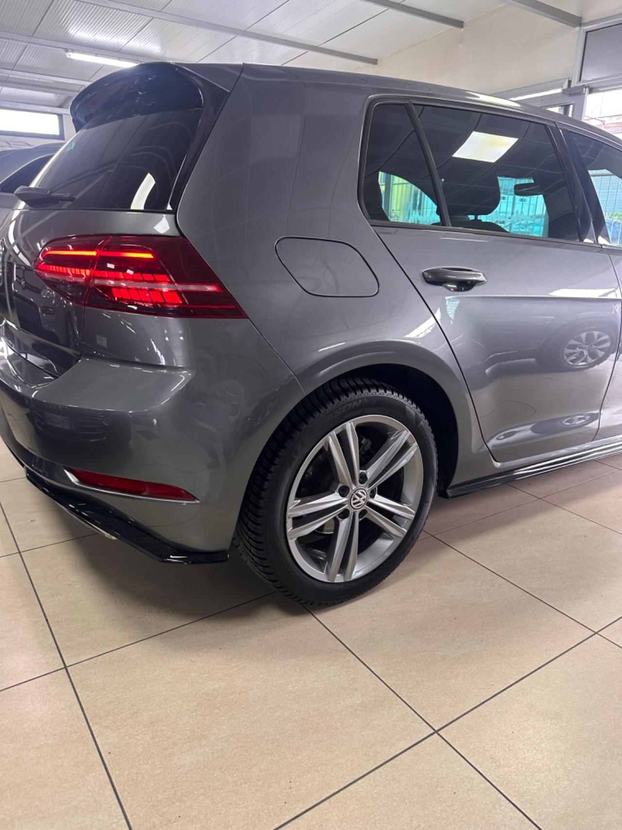 Volkswagen Golf Variant 1.6 TDI 115 CV DSG Executive BlueMotion Tech.