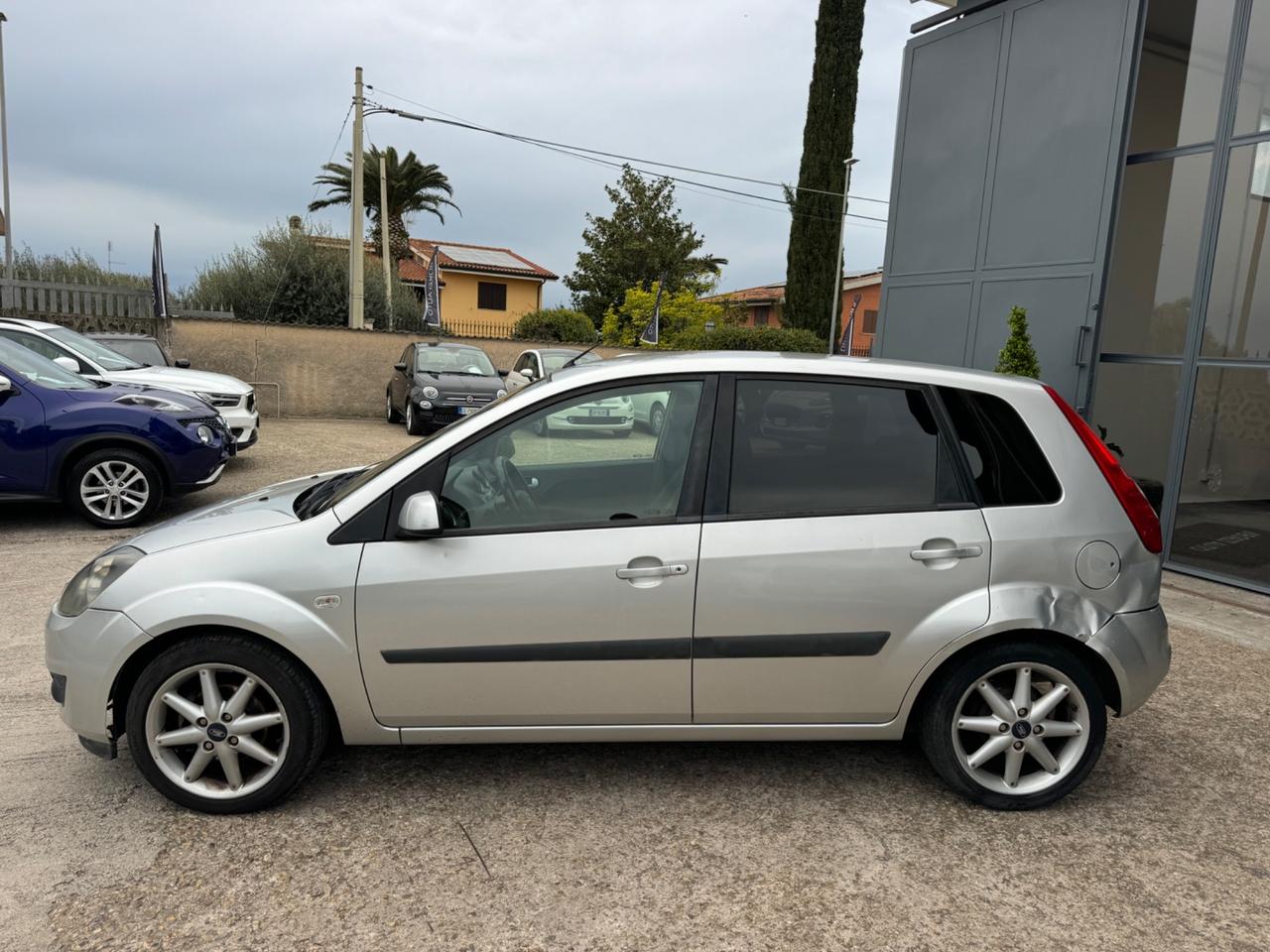Ford Fiesta 1.4 TDCi 5 porte UNIPRO!