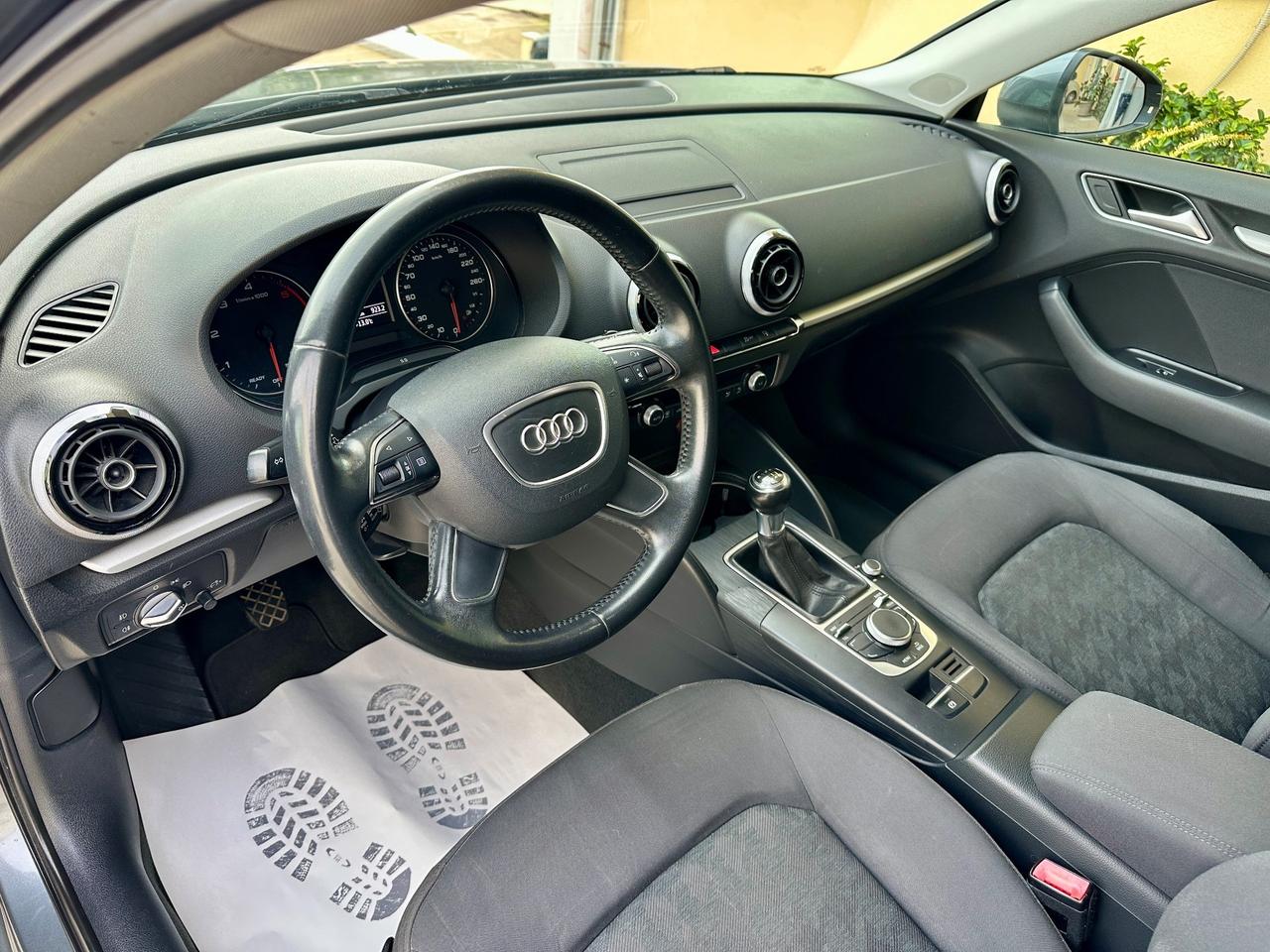 Audi A3 SPB 1.6 TDI ultra Attraction