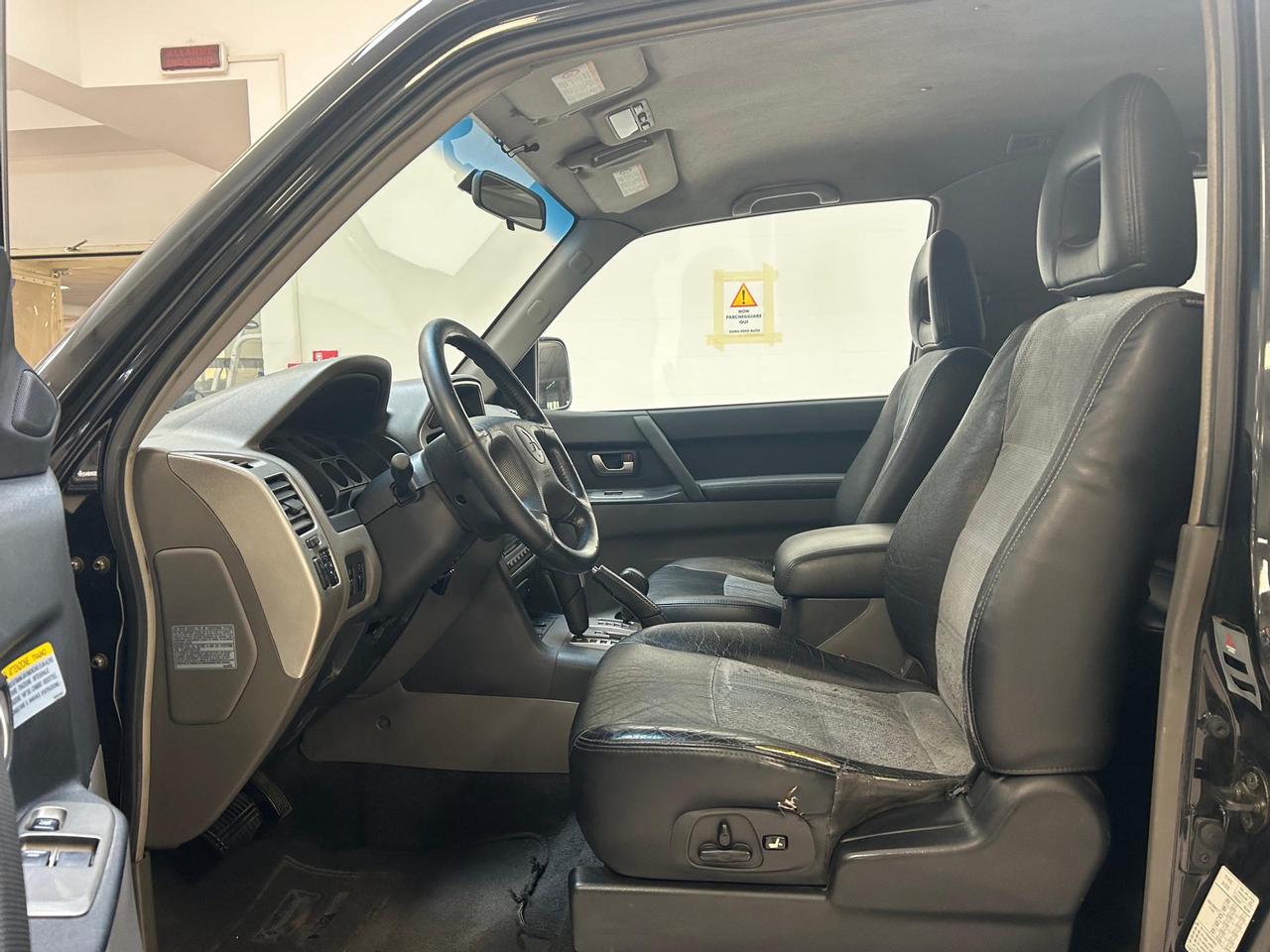 Mitsubishi Pajero 3p 3.2 tdi 16v di-d Invite