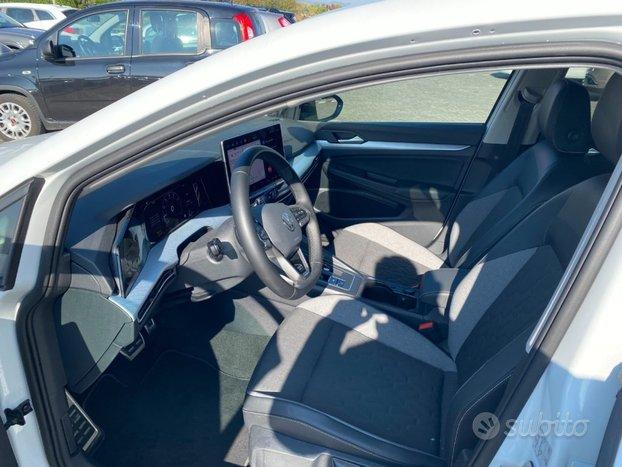 VOLKSWAGEN Golf 1.5 eTSI 150 CV DSG GOAL