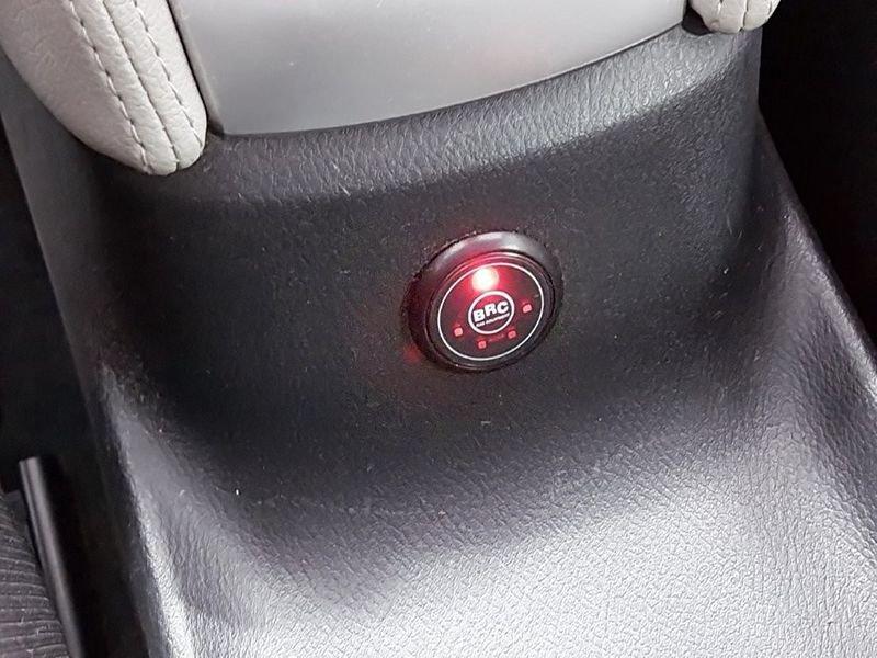 Nissan Micra 5 Porte 0.9 IG-T Max Premium Pack 5 Porte 0.9 IG-T Max premium GPL
