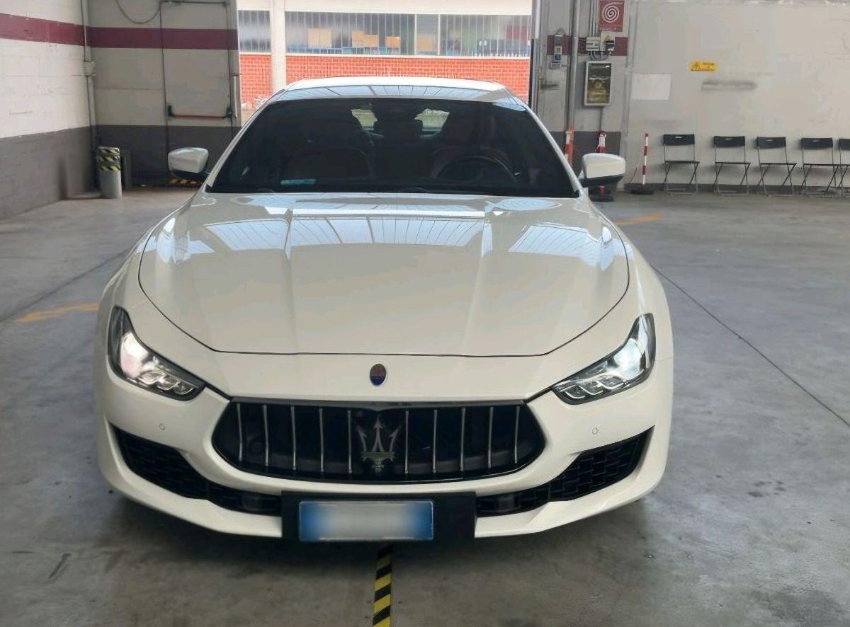 MASERATI - Ghibli 3.0 V6 ds Granlusso 275cv auto my19 IVA COMPRESA