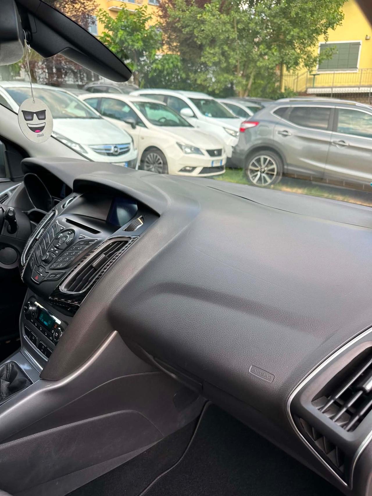Ford FOCUS 1.6 TDCi 115 CV TITANIUM KMCERT GARANZ