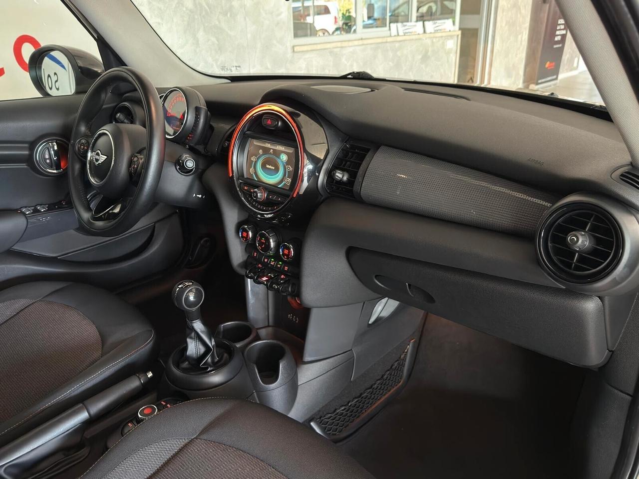 Mini 1.5 Cooper D Business XL