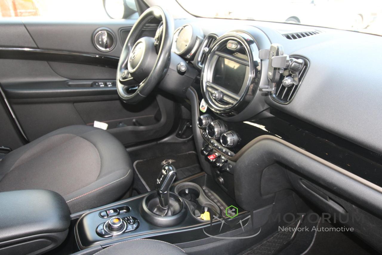 MINI One D Countryman