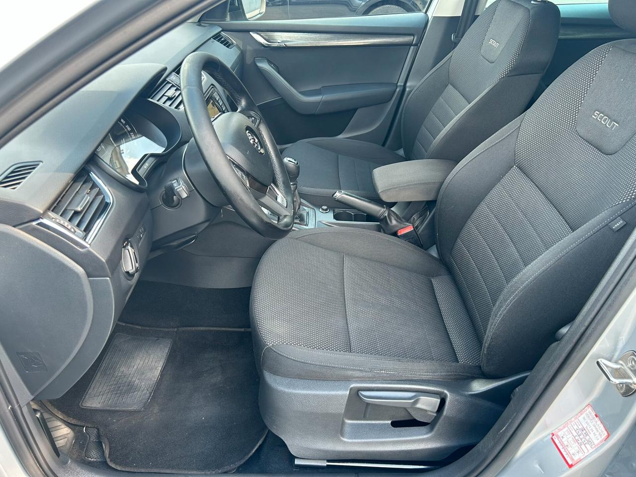SKODA OCTAVIA WAGON 2.0 TDI 150CV Scout 4x4