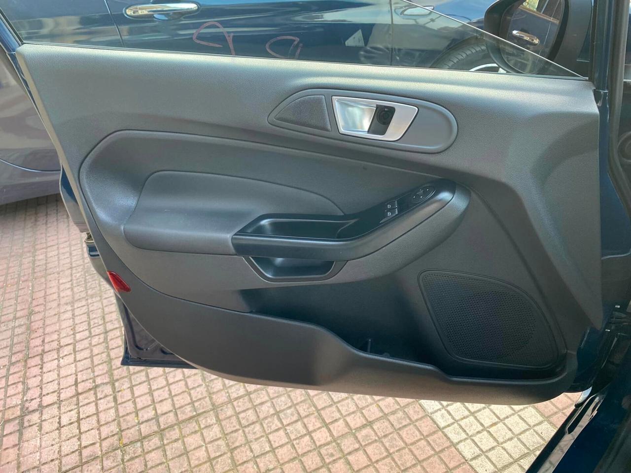 Ford Fiesta 1.5 TDCi 75CV Titanium - 2015