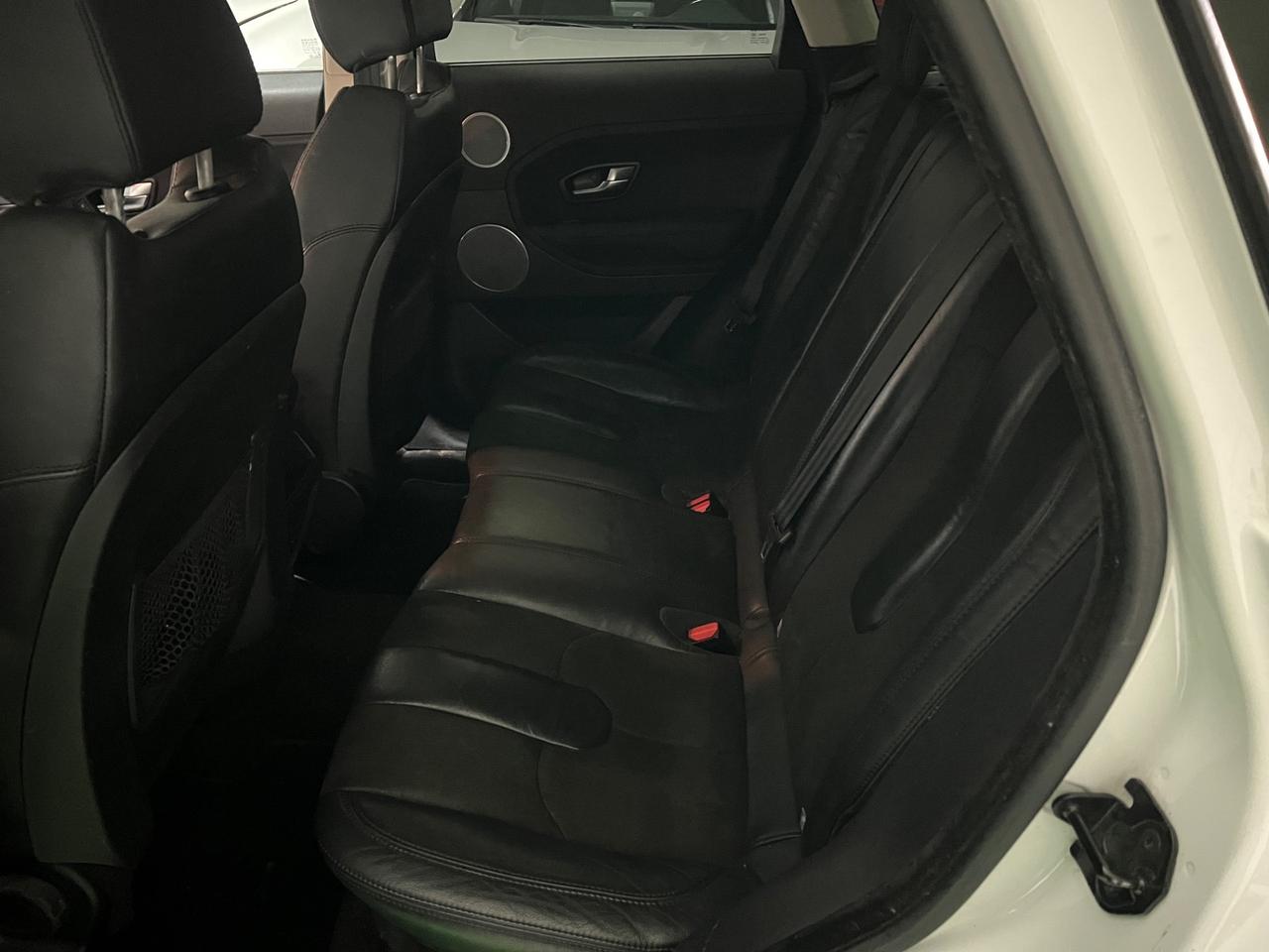 Land Rover Range Evoque 2.2 TD4 5p. Pure