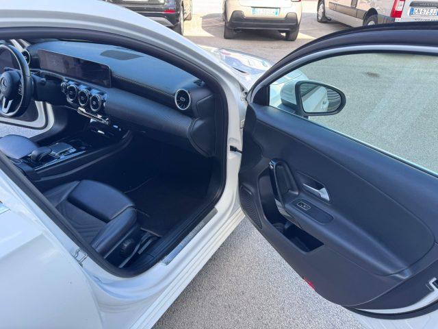 MERCEDES-BENZ A 180 d Automatica PREMIUM SPORT, TELECAMERA OK NEOPATEN