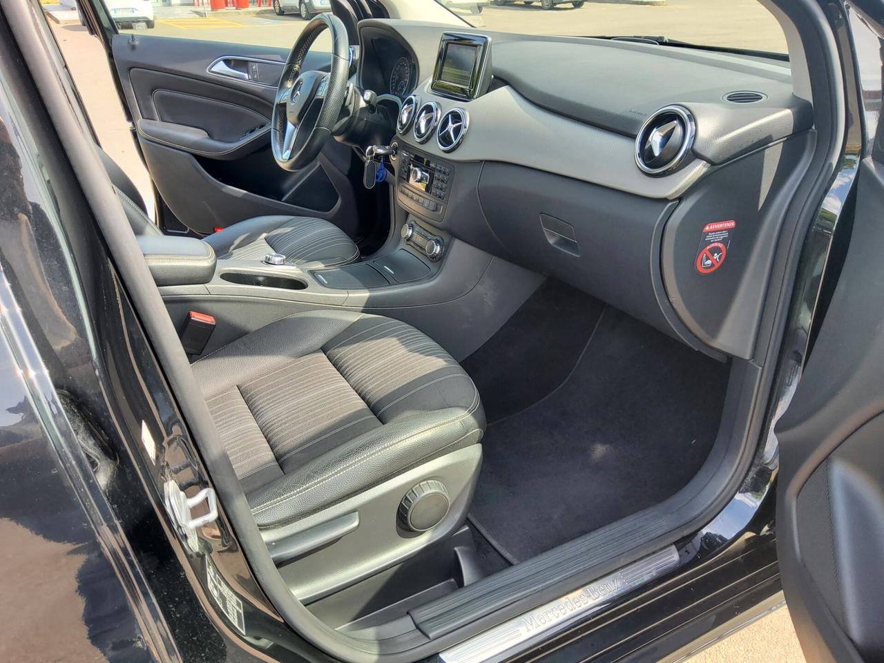 Mercedes-benz B 200 CDI Automatic Premium
