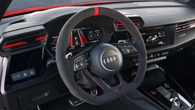 AUDI RS 3 Sedan TFSI quattro S tronic