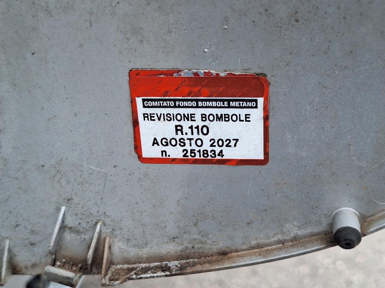 1. FIAT MULTIPLA 1.6 METANO EMOTION 6 POSTI – 350 KM CON 25€