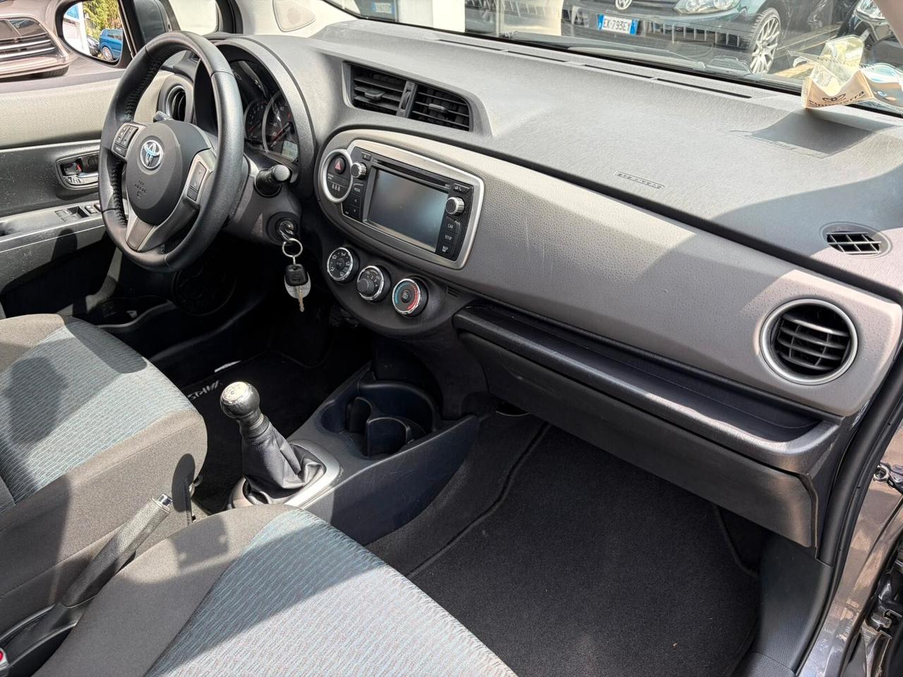 Toyota Yaris 1.0 5 porte Lounge*EURO5*NEOPATENTATI