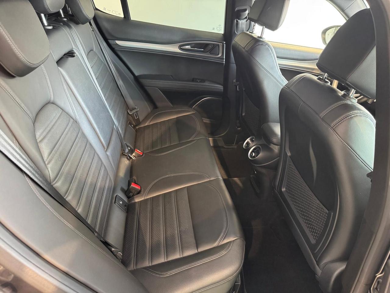 Alfa Romeo Stelvio 2.2 Turbodiesel 210 CV AT8 Q4 Veloce