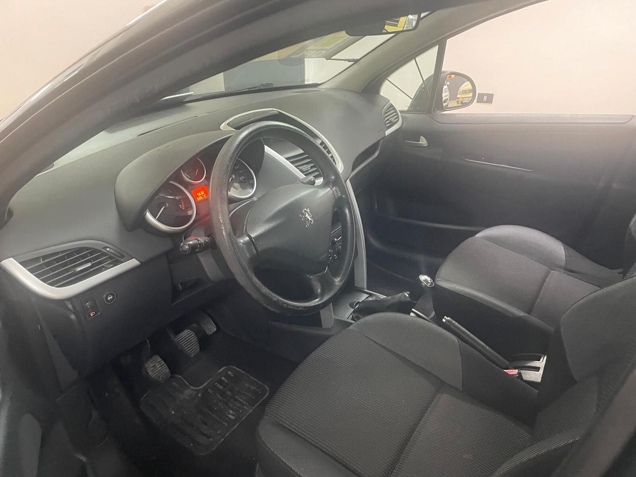 Peugeot 207 Plus 1.4 8V 75CV 5p. ECO GPL