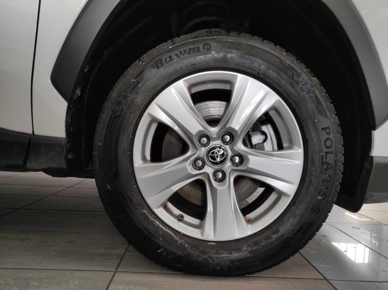 TOYOTA RAV4 5ª serie - RAV4 2.5 HV (218CV) E-CVT 2WD Business