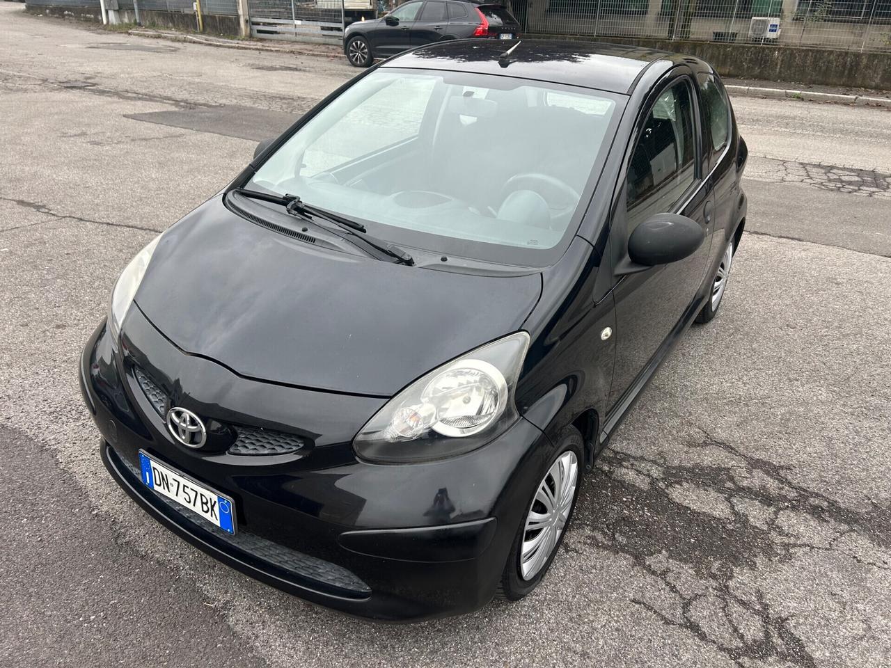 Toyota Aygo Now 1000 benzina 68cv neopatentati