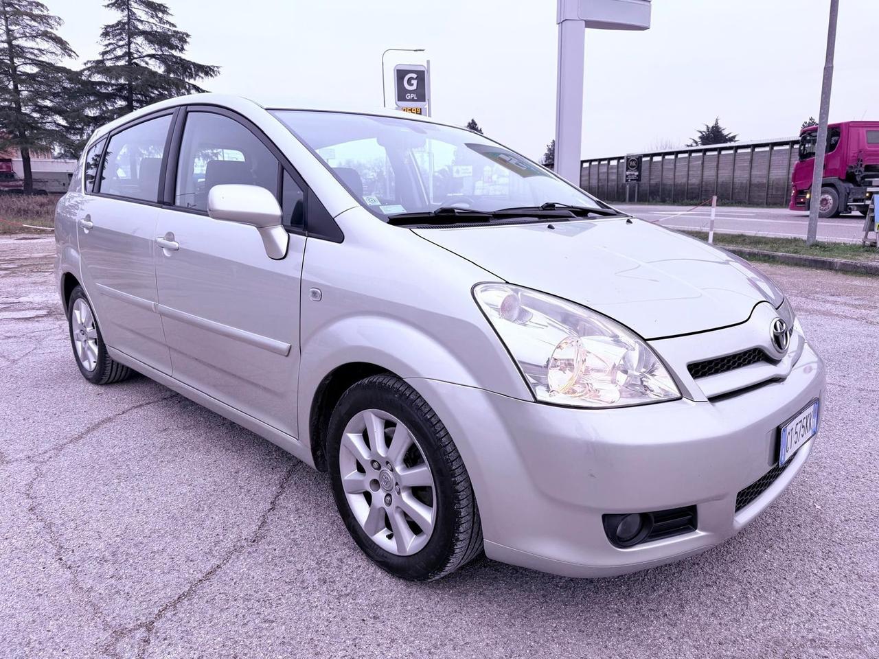 Toyota Corolla Verso 2.2 16V D-4D D-Cat