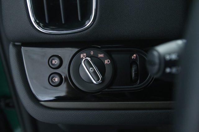 MINI Countryman 2.0 Cooper D Essential Countryman Black Exterior