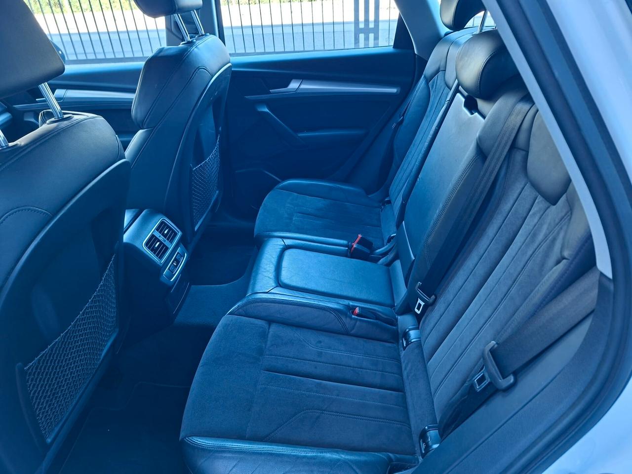 Audi Q5 2.0 TDI quattro S tronic Business