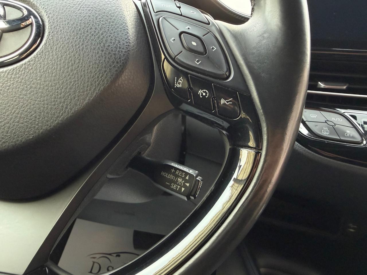 Toyota C-HR 1.8 Hybrid E-CVT Lounge