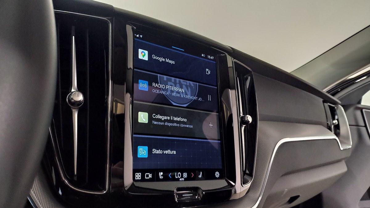 VOLVO Xc60 B4 Mild Hybrid (D) Automatico Plus Dark