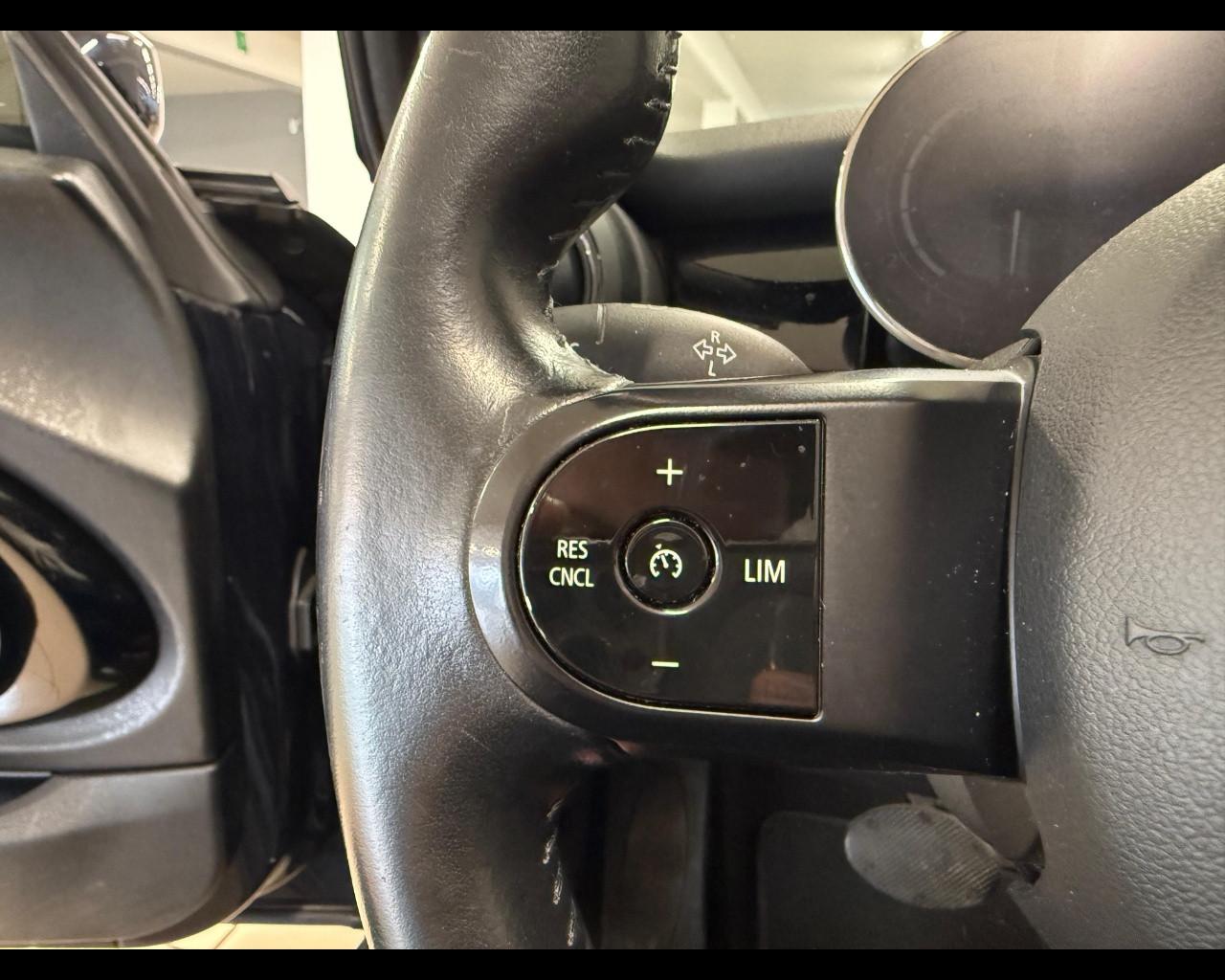 MINI Mini Cabrio (F57) - Mini 1.5 Cooper Classic Cabrio