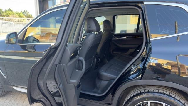BMW x3 Sdrive18d mhev 48V auto