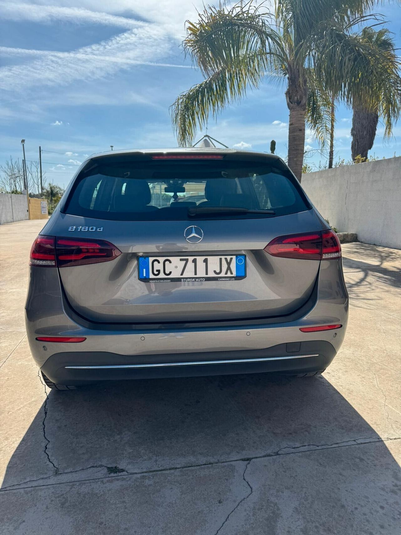 Mercedes-benz B 180 B 180 d Automatic Executive