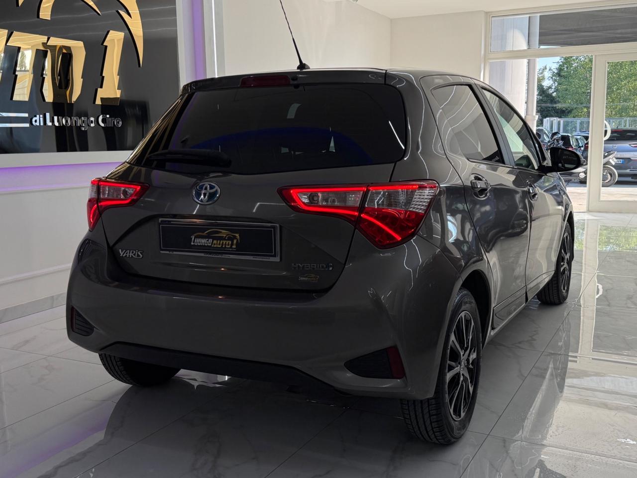 Toyota Yaris Hybrid Lounge Full Optional