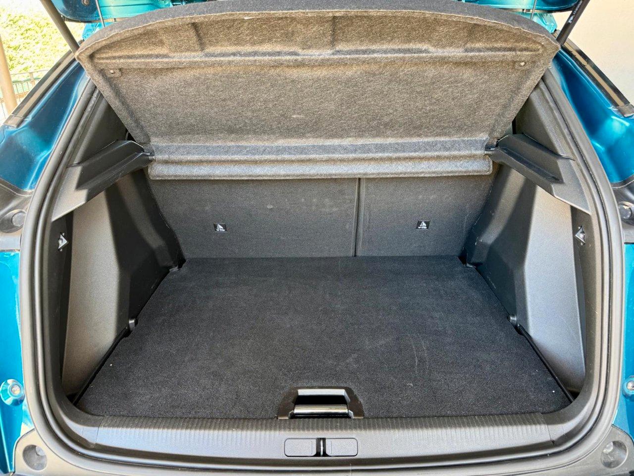 Peugeot 2008 2008 1.2 hybrid Allure 145cv e-dcs6
