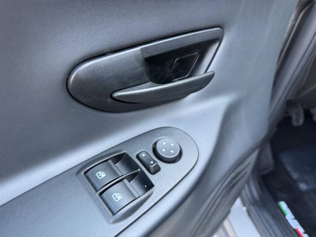 LANCIA Ypsilon GOLD+NAVI CARPLAY+SENSORI+LED