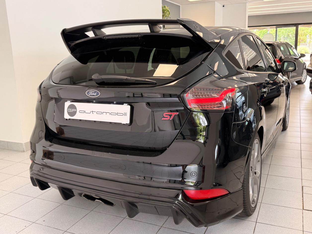 Ford FOCUS ST 2.0 250CV MANUALE
