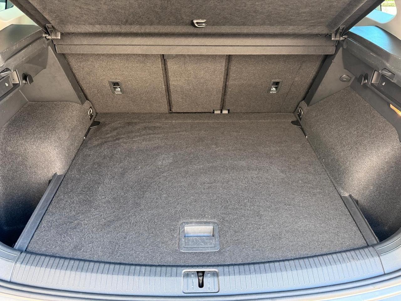 Volkswagen Tiguan 2.0 TDI SCR DSG Business BlueMotion Technology