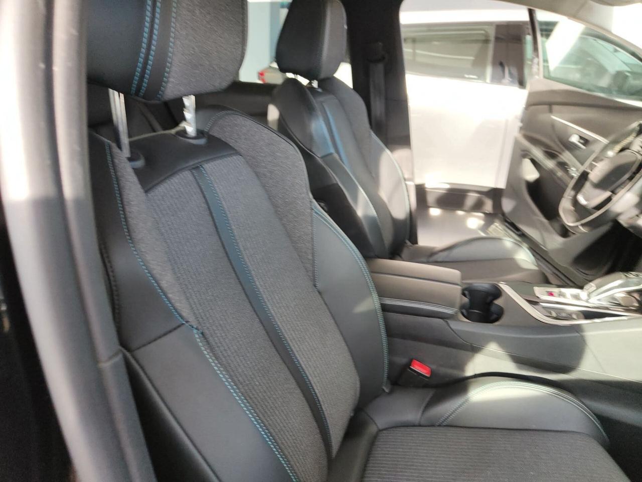 Peugeot 3008 BlueHDi 130 S&S EAT8 Allure