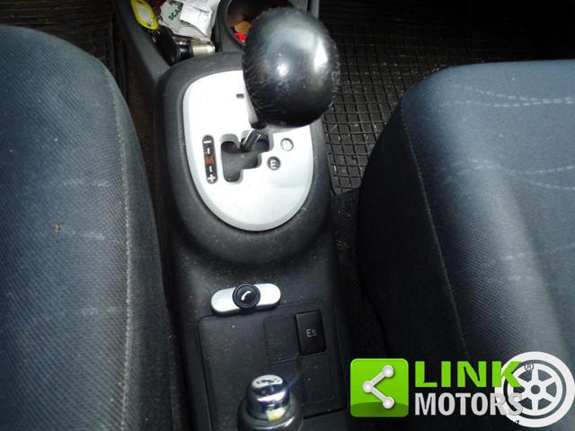 TOYOTA Yaris 1.4 D-4D 5 porte Solo PER NEOPATENTATI!