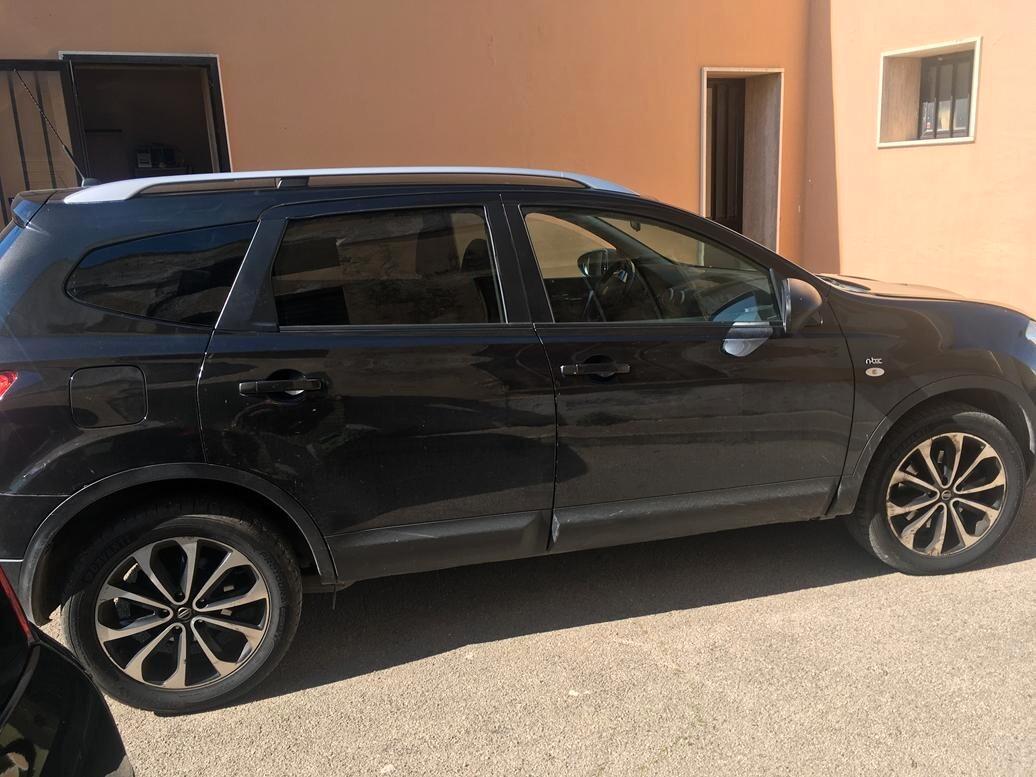 Nissan Qashqai Qashqai+2 2.0 dCi DPF Tekna